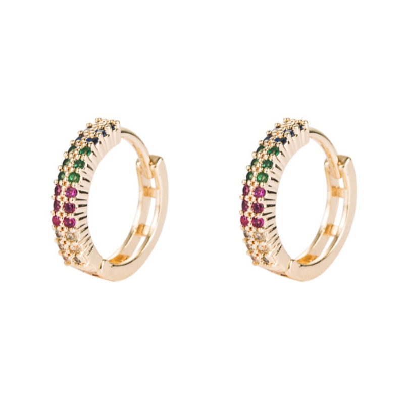 Corea del Sur Dongdaemun Pendientes de joyería de cobre Pendientes de circón Accesorios de moda europeos y americanos Fuentes transfronterizas de pendientes chapados en oro al por mayor